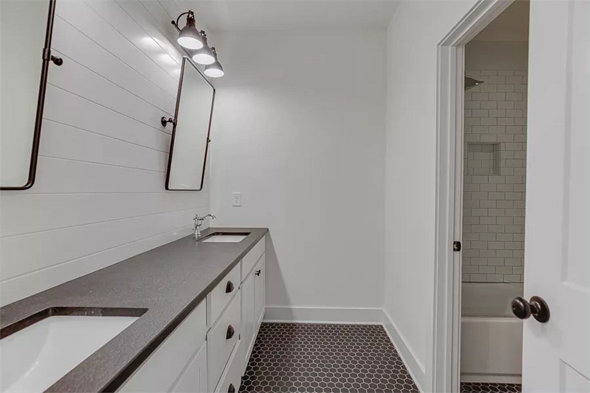 Guest 2 Bath -a1 2nd Floor Guest #2 Bathroom